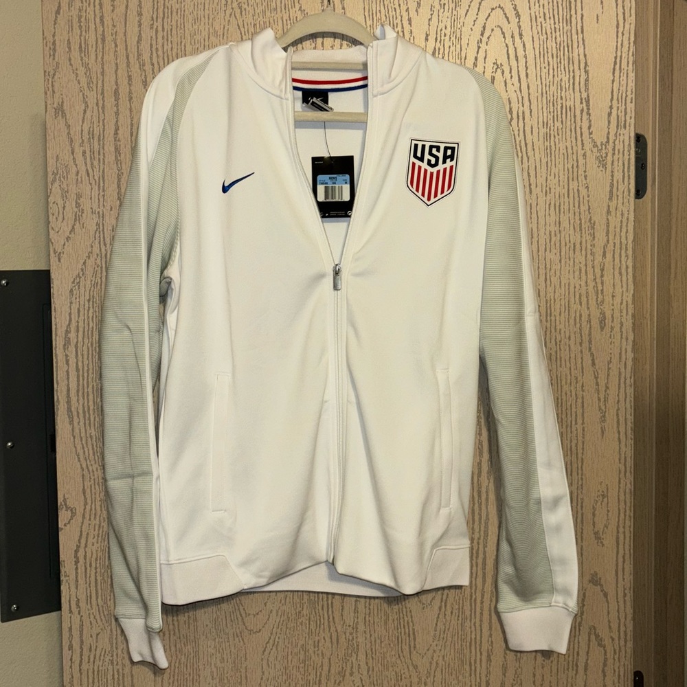 Men’s Nike Jacket NWT